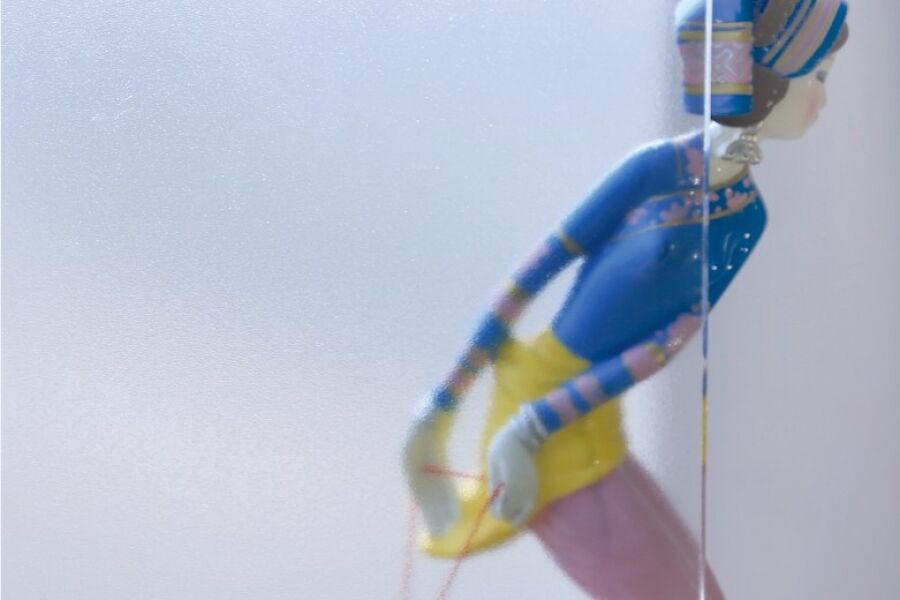 ѹ��������һ�־�������ѹ�ƹ����������ɵĵ����˫����а�͹���Ƶİ�͸��װ����ƽ�岣���������е�װ����һ�������͸�����ߣ���ֲɹ⣬��һ����������Ч���ƺ���ֹ����͸�ӣ������õ����ۺ�����Ч���������ൺ�ǿ���ҳ�ѽ����й��Զ����̶Ƚϸߣ���ģ�ϴ󡢲�Ʒ��ȫ��ѹ������������Ӧ����������ѹ���ಣ����Ϊ�հ�ѹ������������ѹ���������м�˿��������貣���Ĵ�ϵ�в�Ʒ������һ���հ�ѹ������������ѹ����������